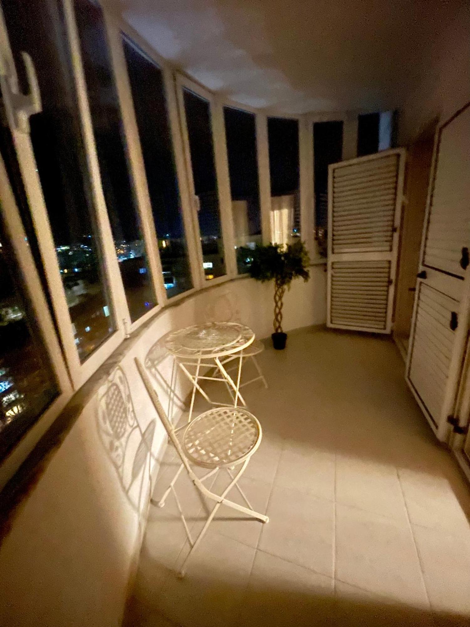 טיראנה Deoni Apartment Luxury מראה חיצוני תמונה