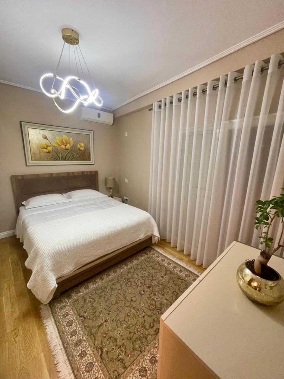 טיראנה Deoni Apartment Luxury מראה חיצוני תמונה